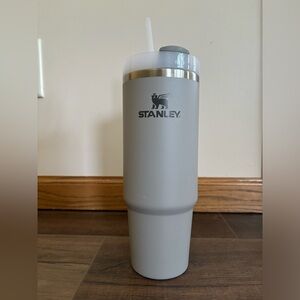 stanley 30 oz tumbler